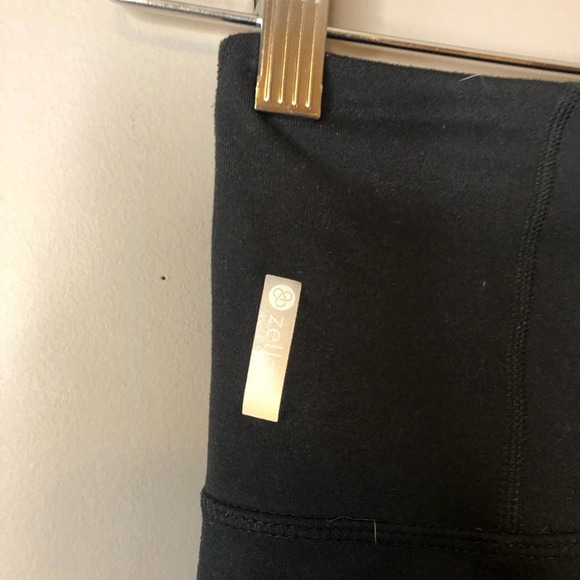 Zella black leggings mesh size xs - Picture 9 of 11
